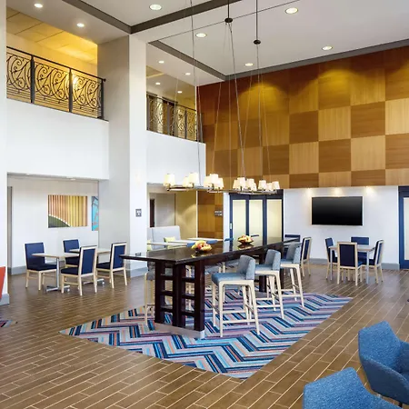 Hampton Inn By Hilton Garden City Long Island-2