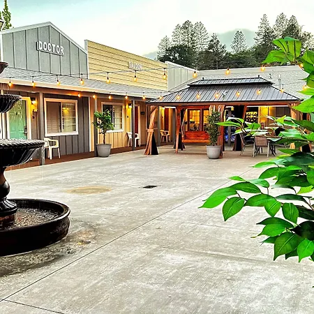 The Old West Inn-3