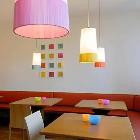 Business&Budget Hotel Tessin-2