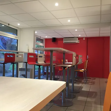 Premiere Classe Toulouse Sud - Portet-2