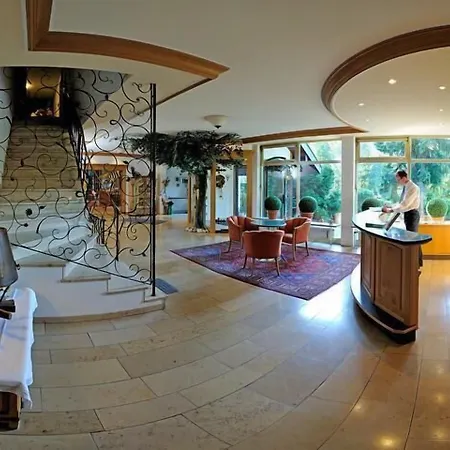 Wald-Cafe Hotel-Restaurant-2