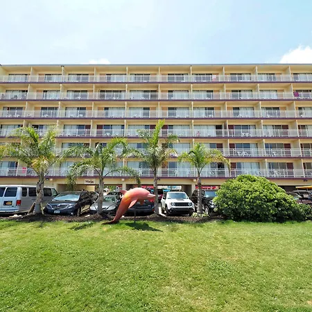 Marjac Suites Virginia Beach Oceanfront-3