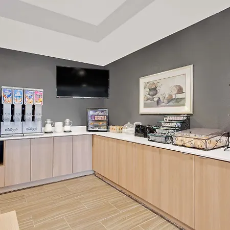 Microtel Inn & Suites By Wyndham Middletown-2