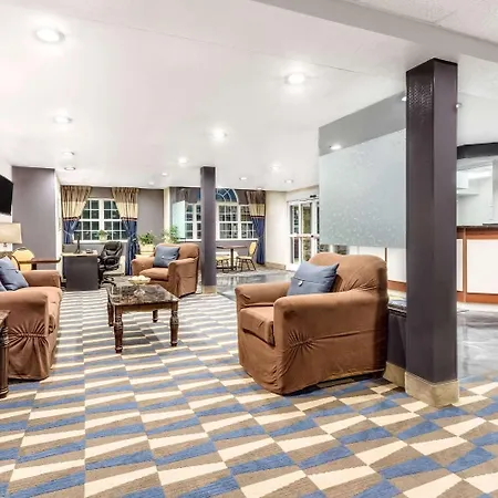 Microtel Inn & Suites By Wyndham Bremen-2