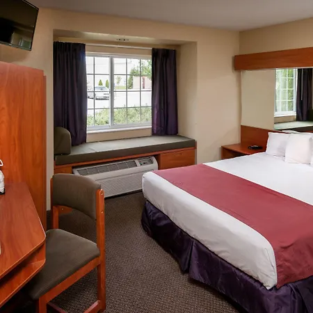 Microtel Inn & Suites Beckley East-3