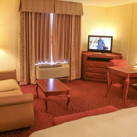 Hampton Inn & Suites Grenada-2