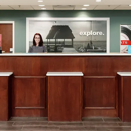 Hampton Inn & Suites Navarre-3