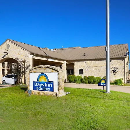 Days Inn & Suites By Wyndham Llano-3