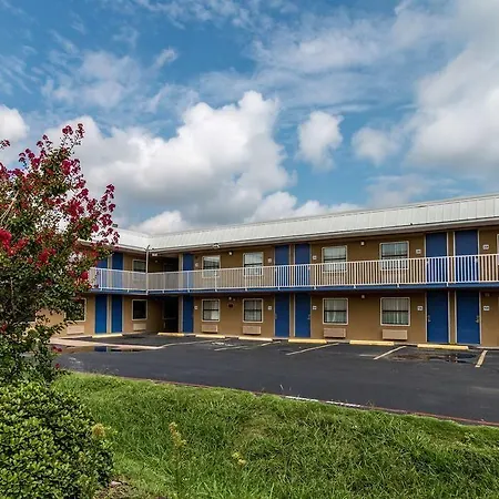 Econo Lodge Mineral Wells-3