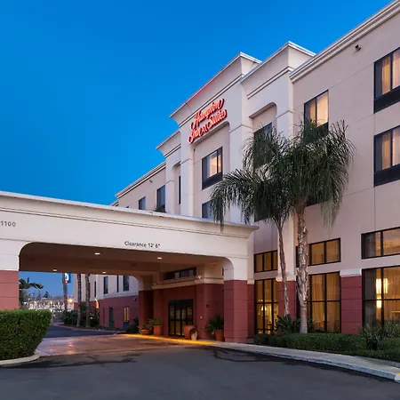 Hampton Inn & Suites Tulare-3