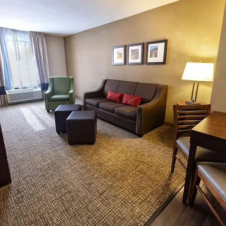 Comfort Suites Goodyear-West Phoenix-3