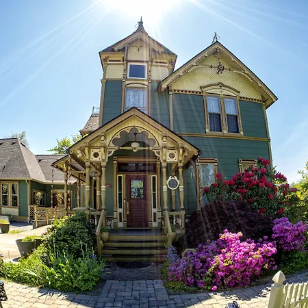 Swantown Inn-3