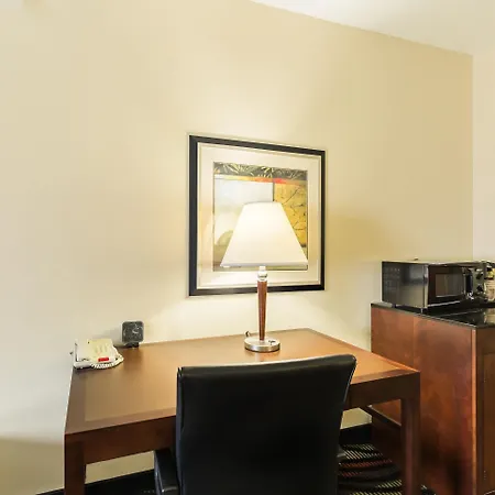 Comfort Suites Beaumont I-10-2