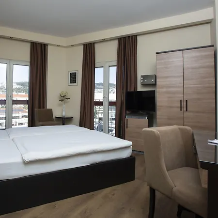 Abc Hotel-2