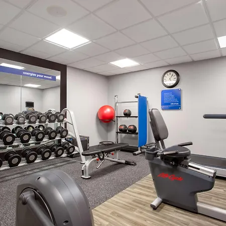 Hampton Inn & Suites Muncie-3