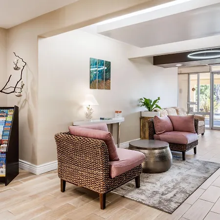 Quality Inn & Suites Capitola By The Sea-3