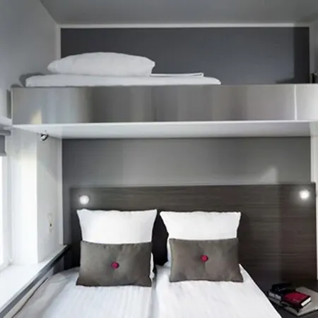 Cabinn Express-2
