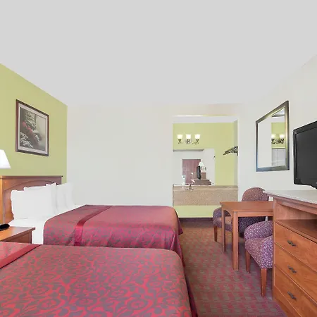 Days Inn By Wyndham Turlock-3