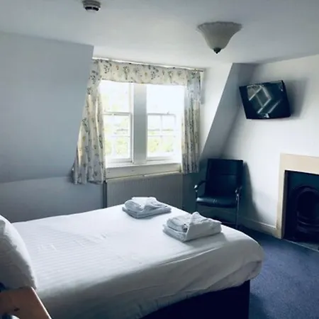 Parade Hotel Bath-2