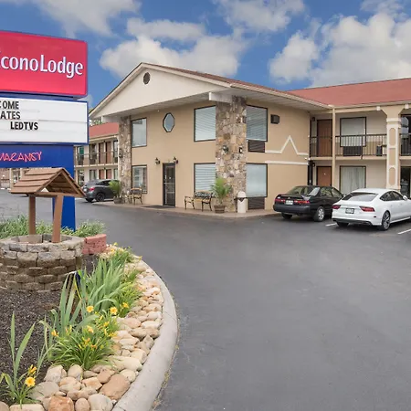 Econo Lodge Sevierville-Pigeon Forge On The River-2