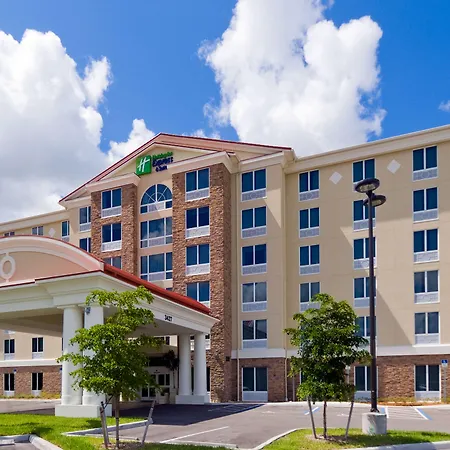 Holiday Inn Express Hotel & Suites Fort Myers East - The Forum By Ihg-2