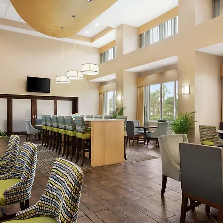 Hampton Inn & Suites Brunswick-3