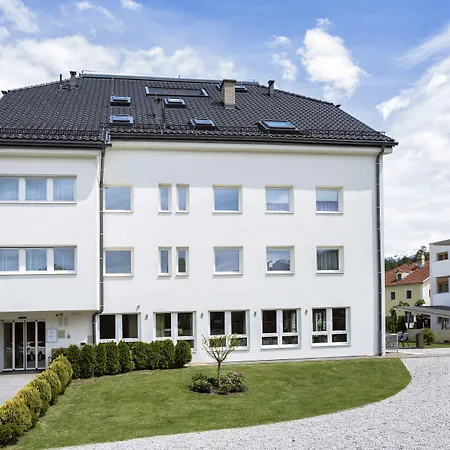Hotel Kapeller Innsbruck-3