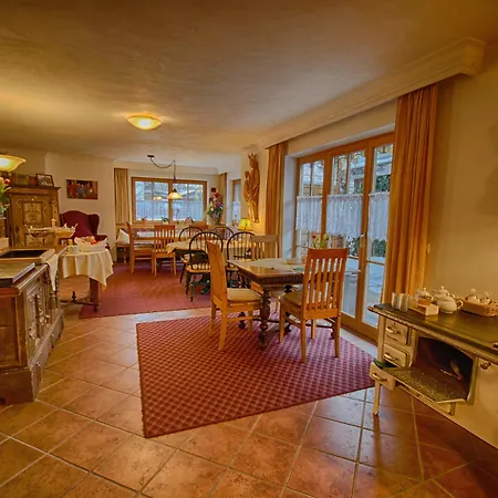 Hotel Ferienhaus Fux-2