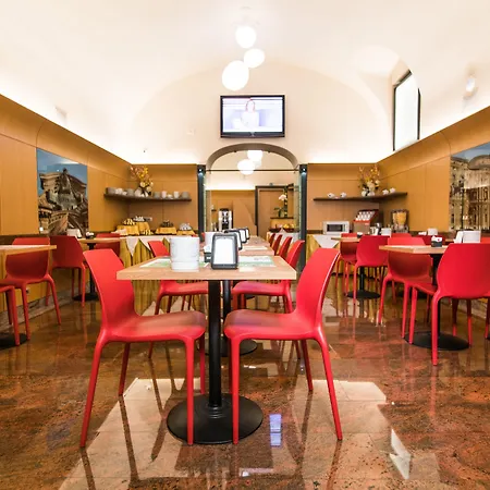 Le Petit Hotel-3