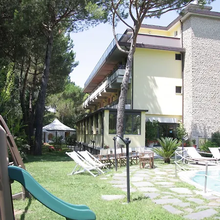 Hotel Nedy-2