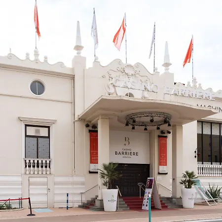 Hotel De Belgique à Menton-3