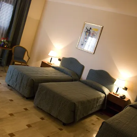Hotel Palace 2000-2