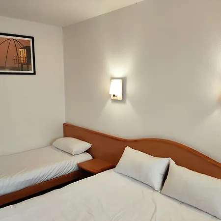 BRIT HOTEL Essentiel CAHORS Nord-3