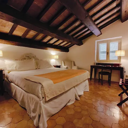 Relais&Chateaux Palazzo Seneca-2
