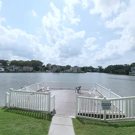 Seashire Inn & Suites-3
