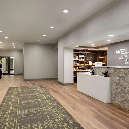 Hampton Inn & Suites Pine Bluff-2