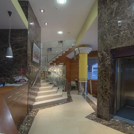 Aparthotel Arenteiro-3