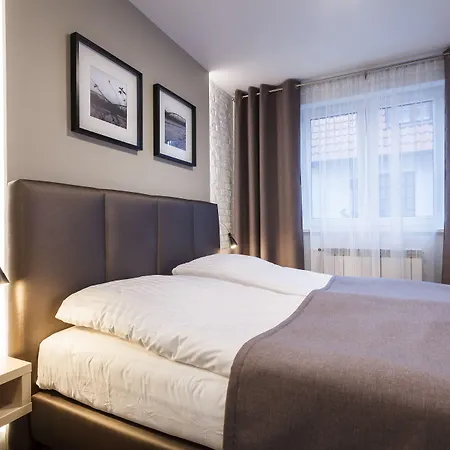 Hotel Czarna Roza-3