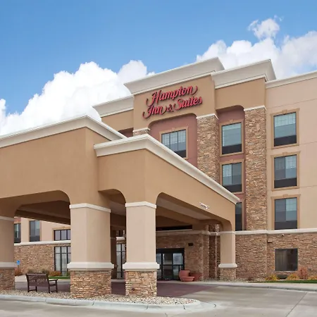 Hampton Inn & Suites Watertown-3