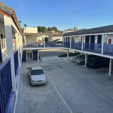 Surfside Inn Redondo Beach-2