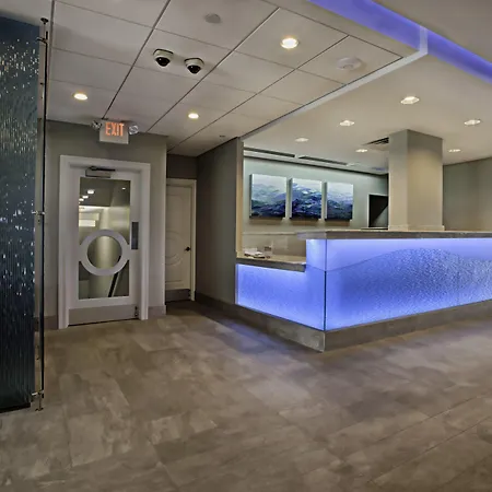 Port-O-Call Hotel-3