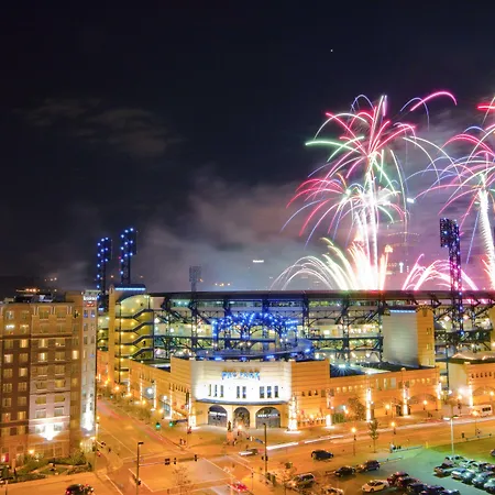 Residence Inn Pittsburgh North Shore-3