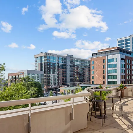Courtyard By Marriott Greenville Downtown-3