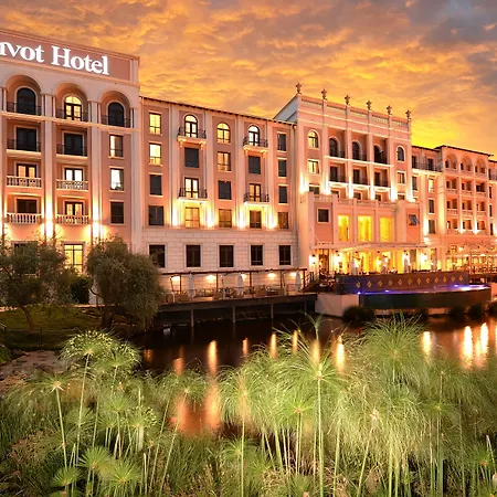 Pivot Hotel Montecasino-2