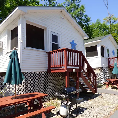 Weirs Beach Motel & Cottages-3