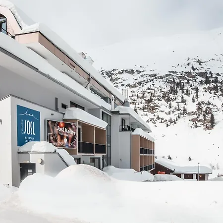 Josl Mountain Lounging Hotel - Adults Only!-3