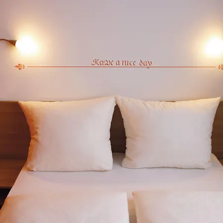 Orange Hotel und Apartments-3