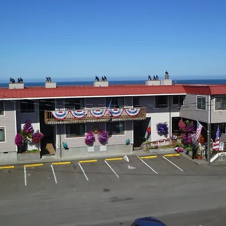 Tradewinds Motel-2