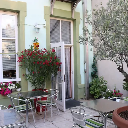 Logis-Hôtel des Oliviers-2