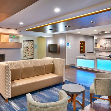 Holiday Inn Express & Suites Orem-North Provo-3